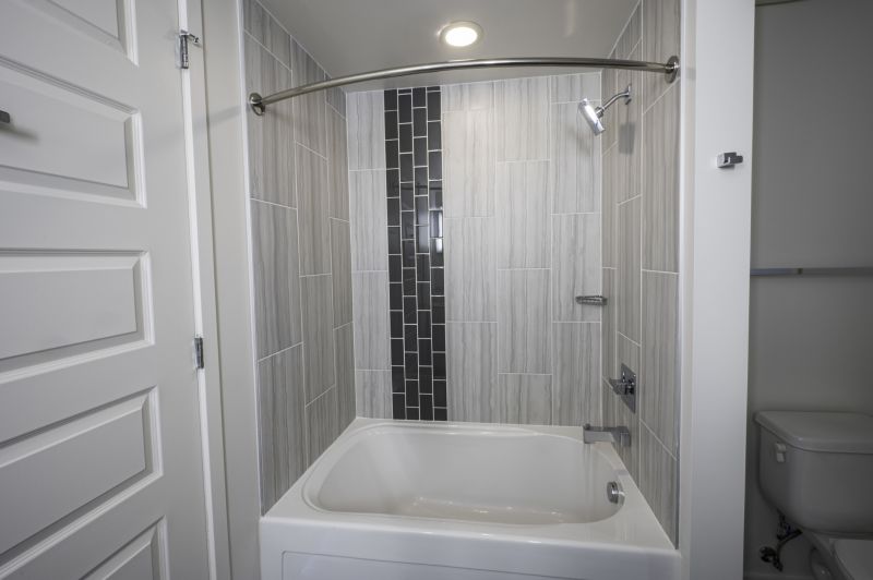 Shower/Tub Combo for Small Spaces